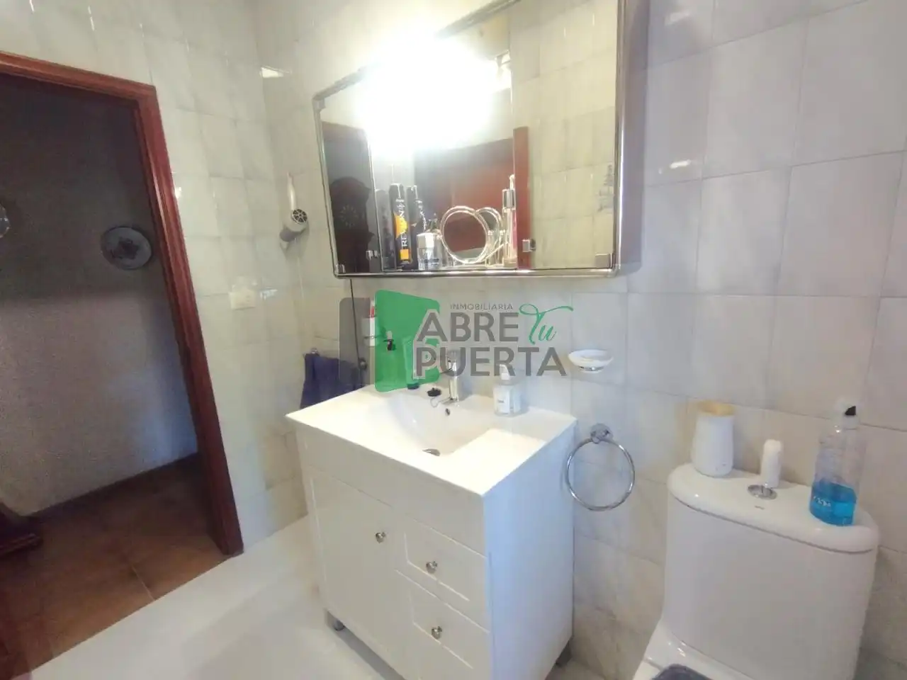 Bathroom of Houses for sale in Ourense Capital   with Heating, Private garden and Terrace