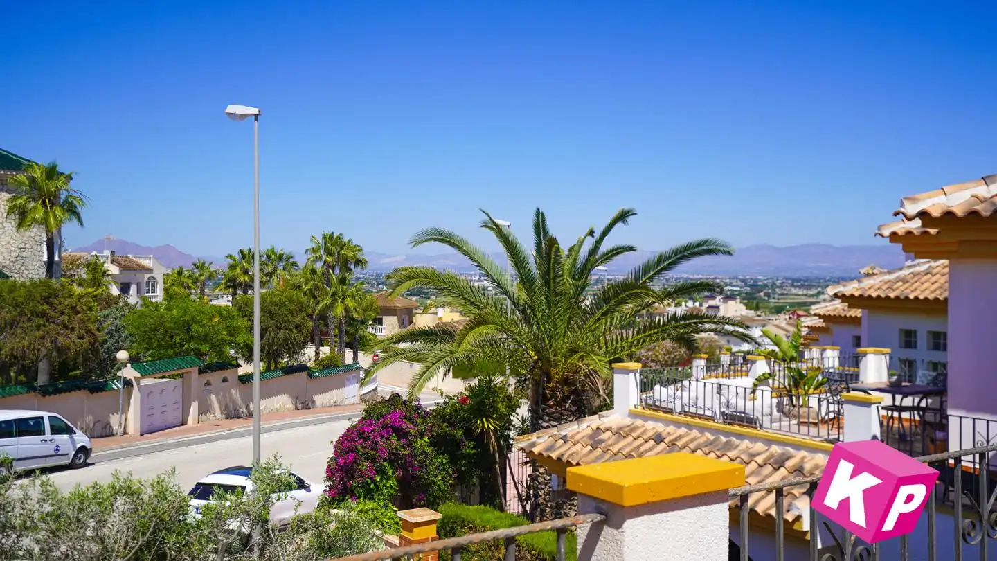 Vista exterior de Casa o chalet en venta en Rojales con Aire acondicionado, Jardín privado y Terraza