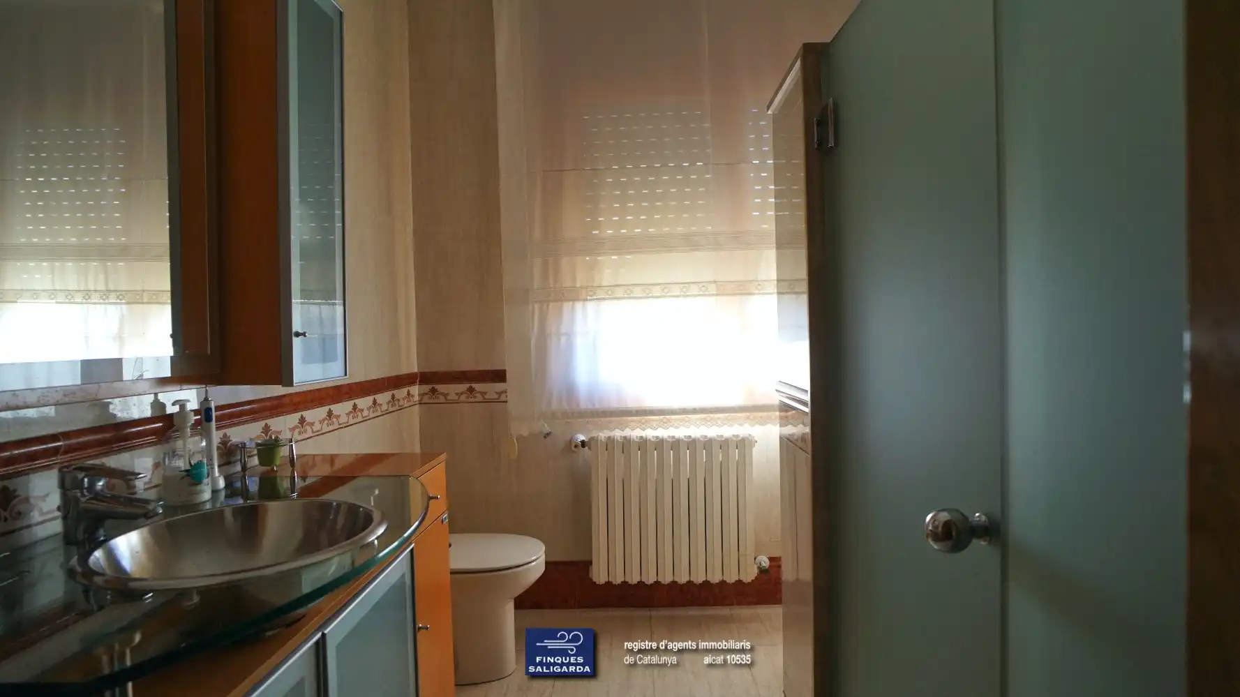 Baño de Casa o chalet en venta en Canovelles con Aire acondicionado, Calefacción y Terraza