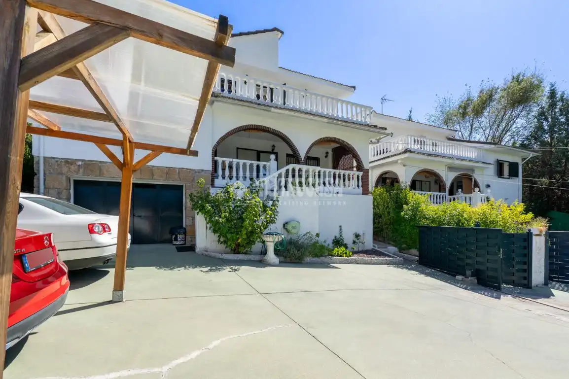Exterior view of Detached homes for sale in Manzanares El Real  with Heating, Private garden and Terrace