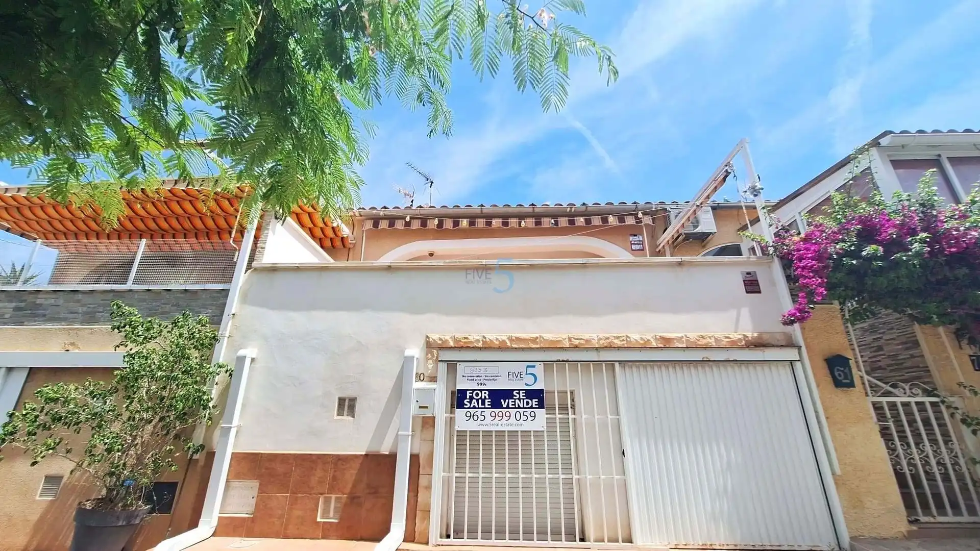 Vista exterior de Casa o chalet en venta en San Fulgencio con Terraza y Balcón