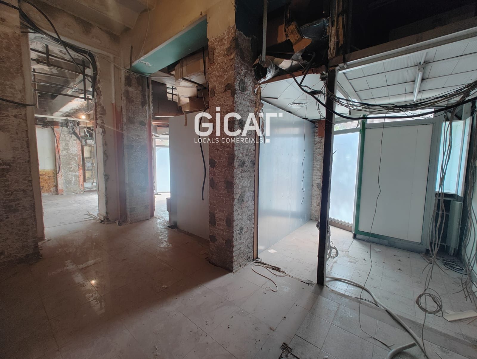 Premises to rent in SANT ISCLE, El Turó de la Peira, Nou Barris