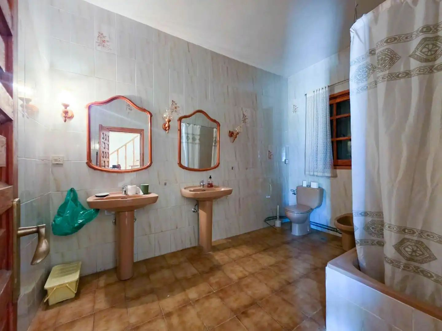 Bathroom of Houses for sale in Valdenuño Fernández