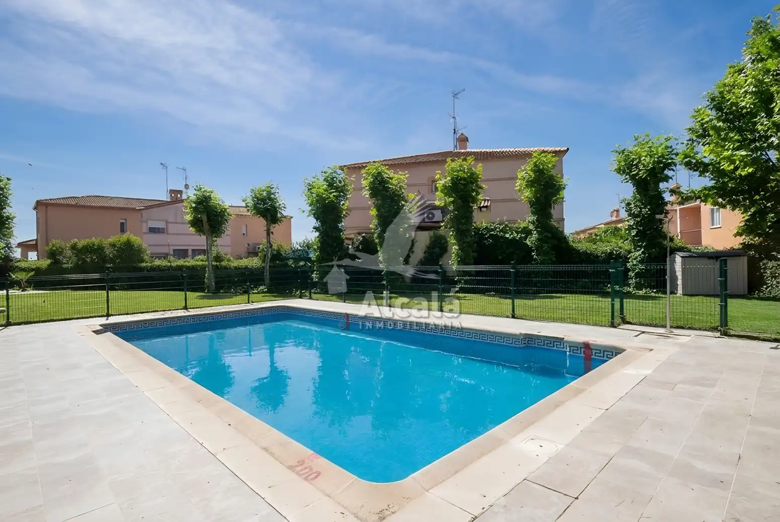Piscina de Oficina en venta en Villamiel de Toledo con Calefacción