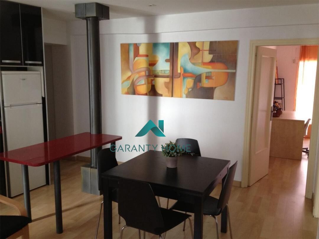 Comedor de Piso en venta en  Madrid Capital con Calefacción y Balcón