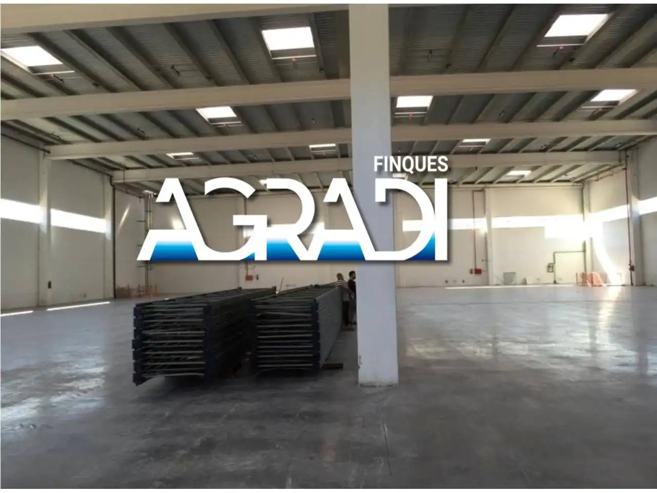 Fabrikhallen zur Miete in Calle DE LA TECNOLOGIA, Llinars del Vallès