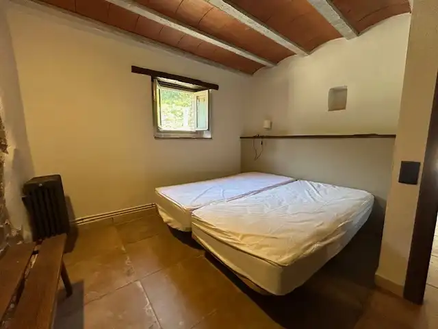 Habitación de Finca rústica de alquiler en Vallgorguina con Calefacción, Jardín privado y Piscina