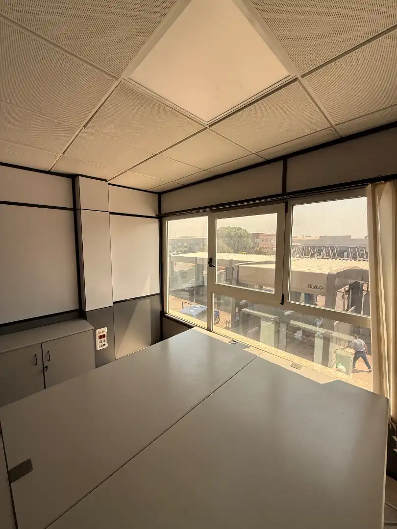 Büro mit Aufzug zur Miete in Avinguda de Barcelona 39A, imagen 2