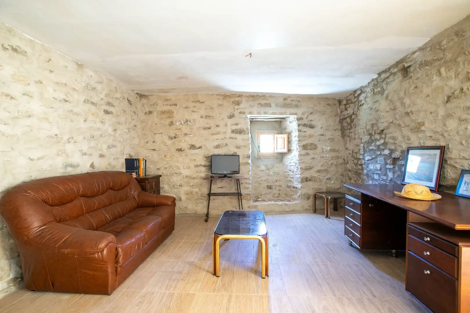 Sala de estar de Finca rústica en venta en Guirguillano con Calefacción, Terraza y Trastero