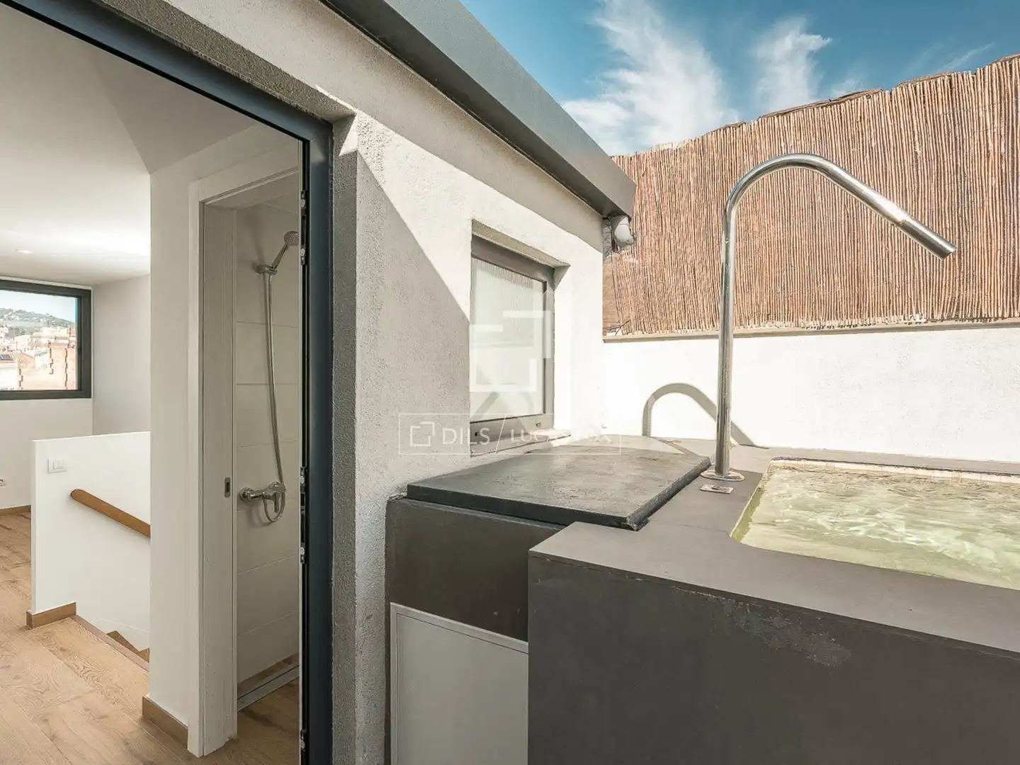 Terrasse von Dachboden zum Verkauf in Barcelona mit Klimaanlage, Heizung und Schwimmbad