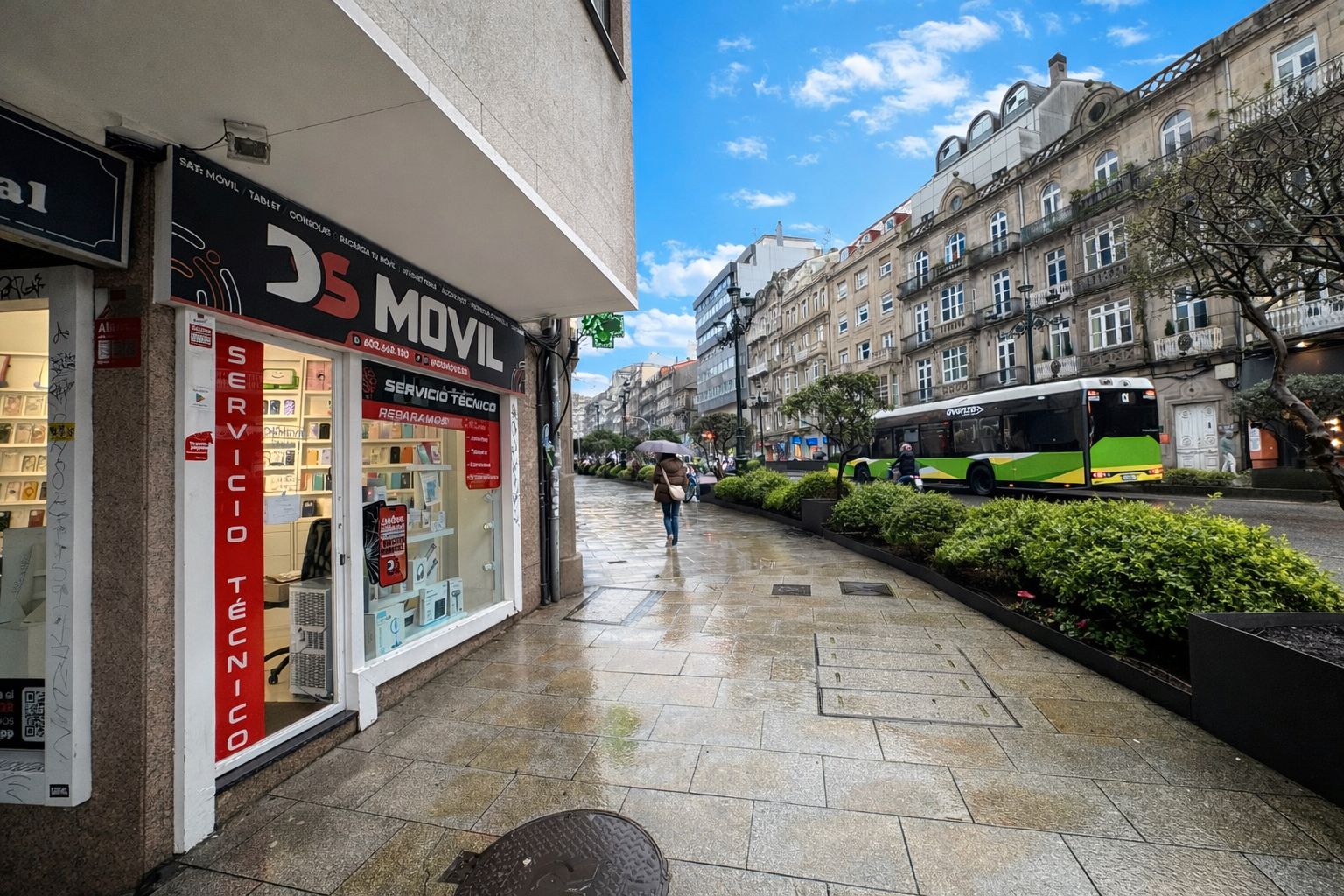 Vista exterior de Local en traspaso en Vigo  con Amueblado