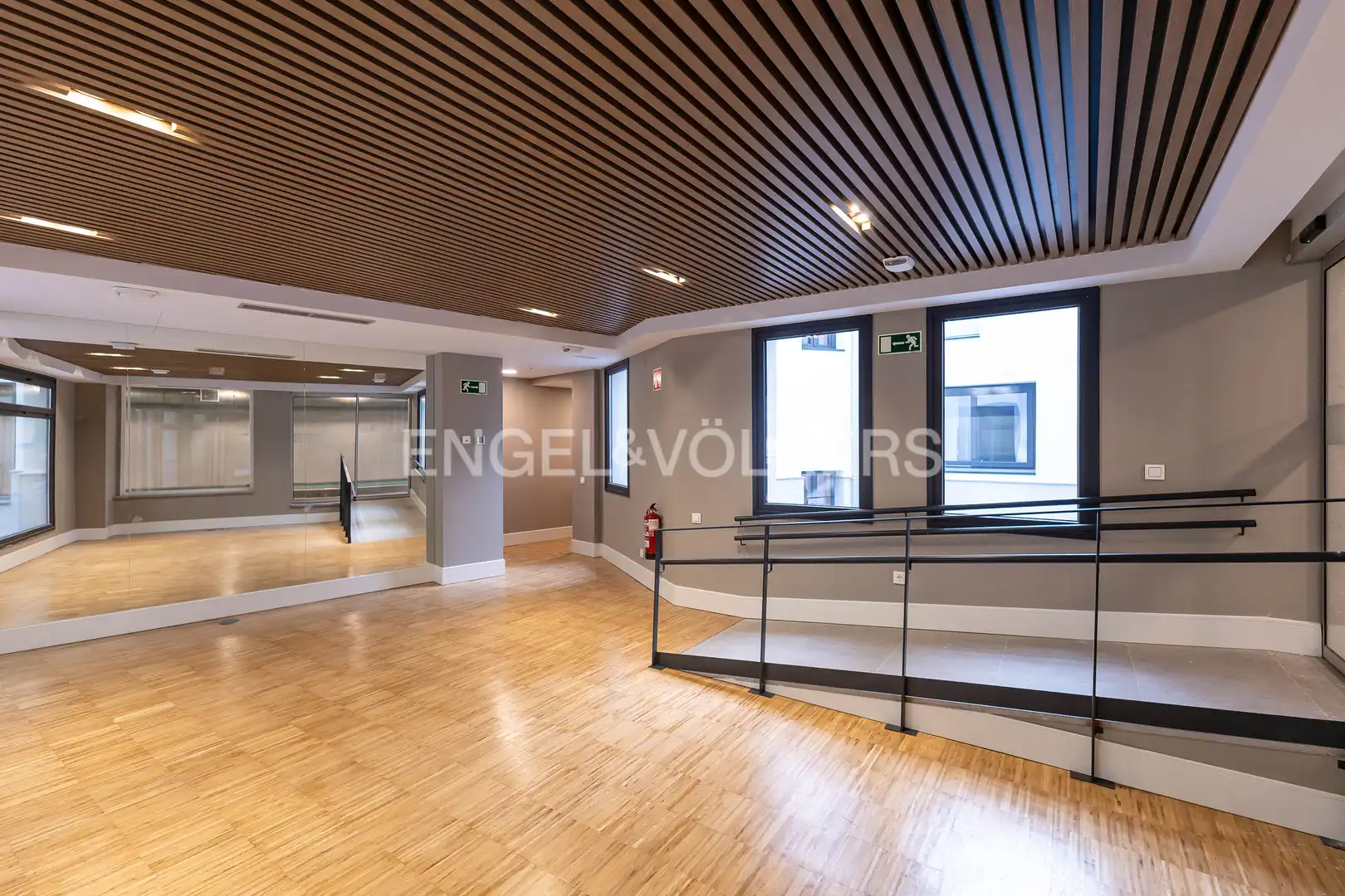 Flat for rent in Madrid  with Air Conditioner, Heating and Storage room