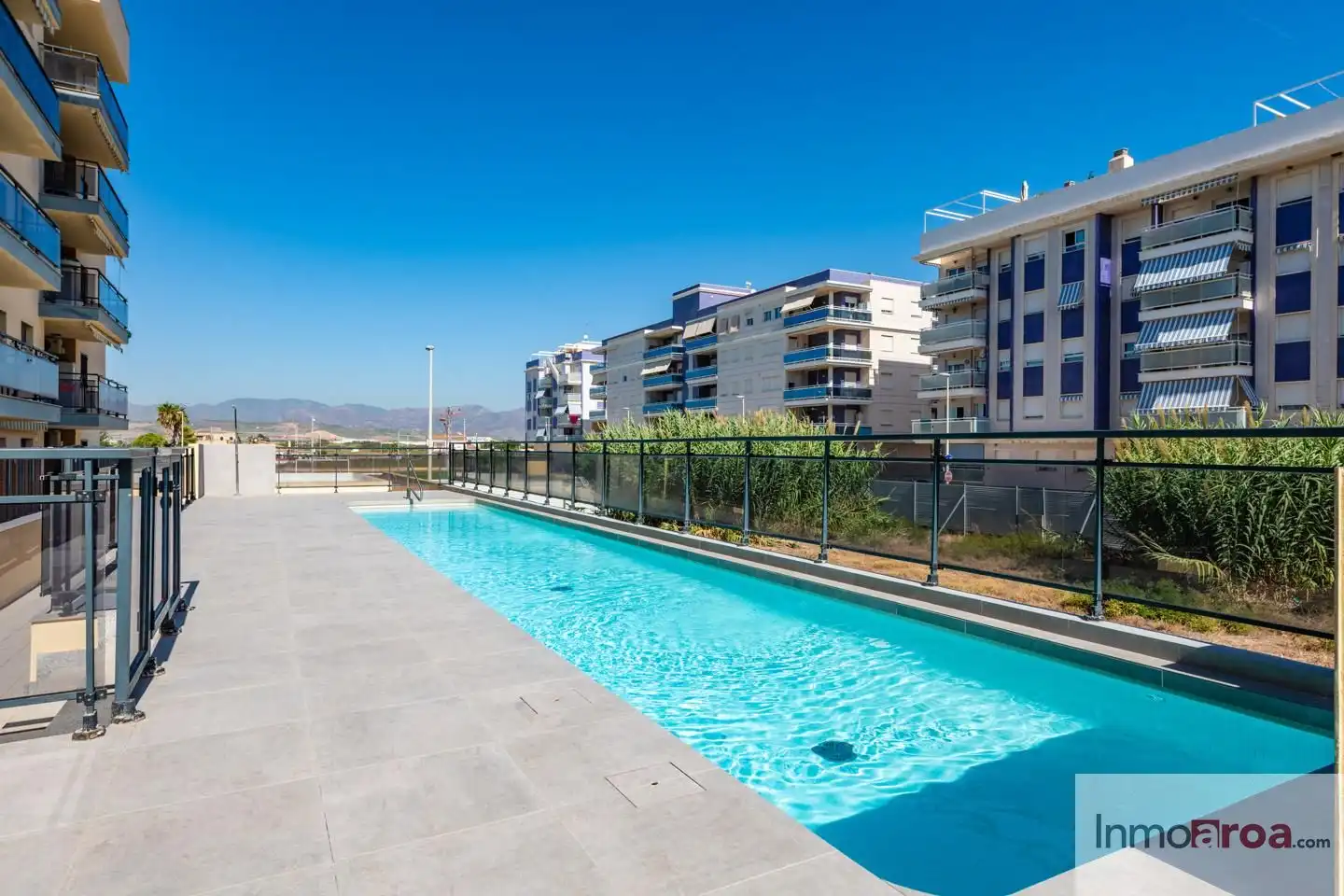 Pis amb piscina en venda a calle Ratlla de Moncofa i XI
