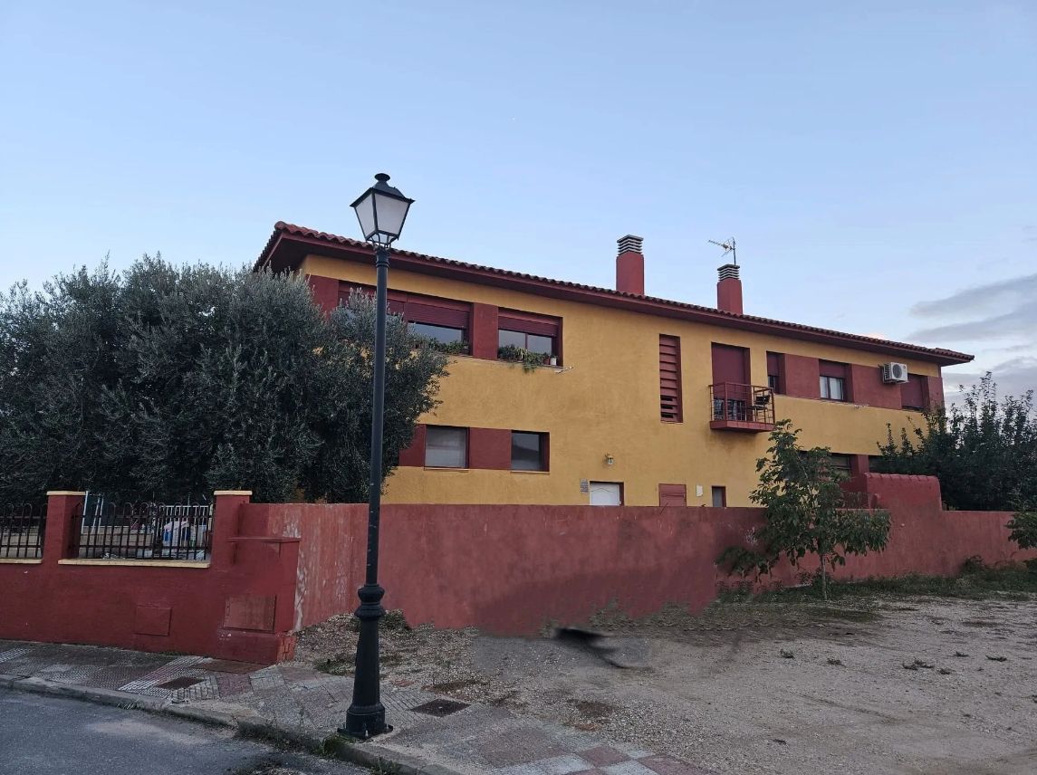 Exterior view of Building for sale in Carranque
