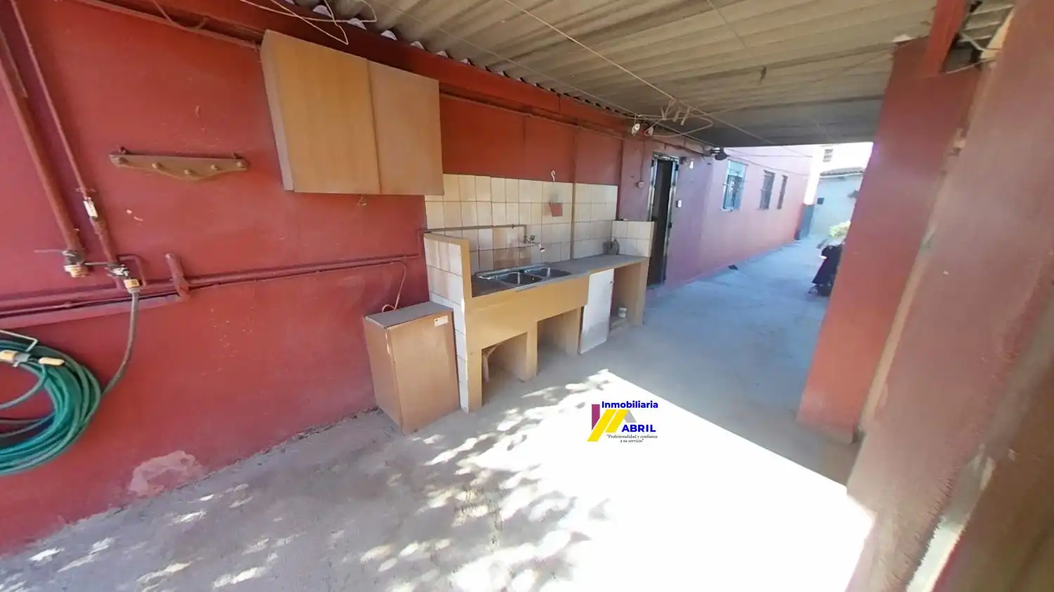 Cuina de Casa o xalet en venda en Valencia