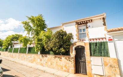 Exterior view of House or chalet for sale in San Martín de la Vega  with Air Conditioner, Heating and Private garden