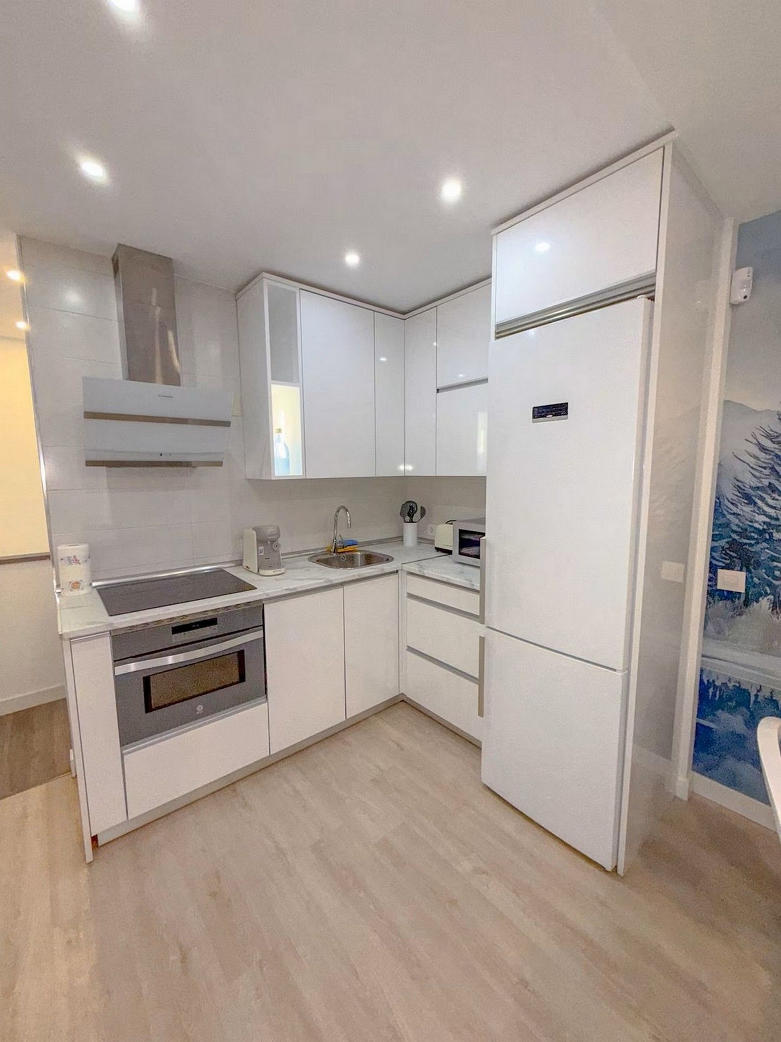 Kitchen of Apartment for rent in  Madrid Capital  with Air Conditioner, Heating and Private garden