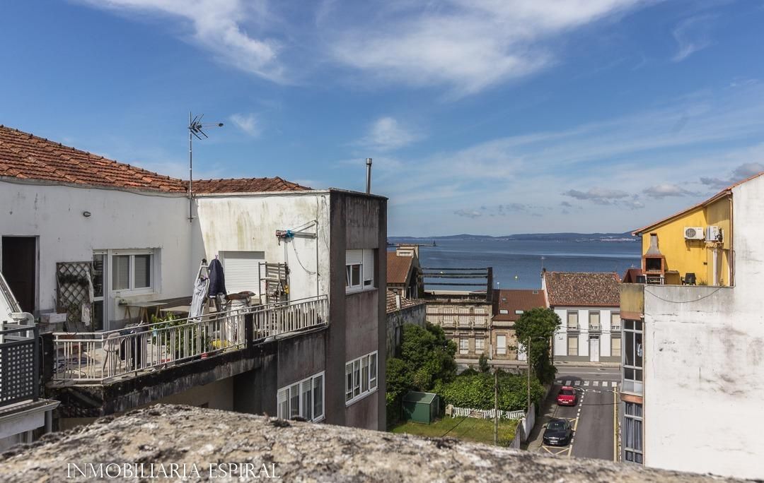Vista exterior de Pis en venda en Vilagarcía de Arousa amb Terrassa