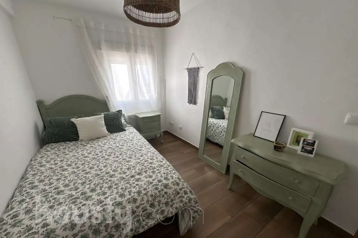 Flat for rent in Calle Ruiz de Alarnes, San Isidro