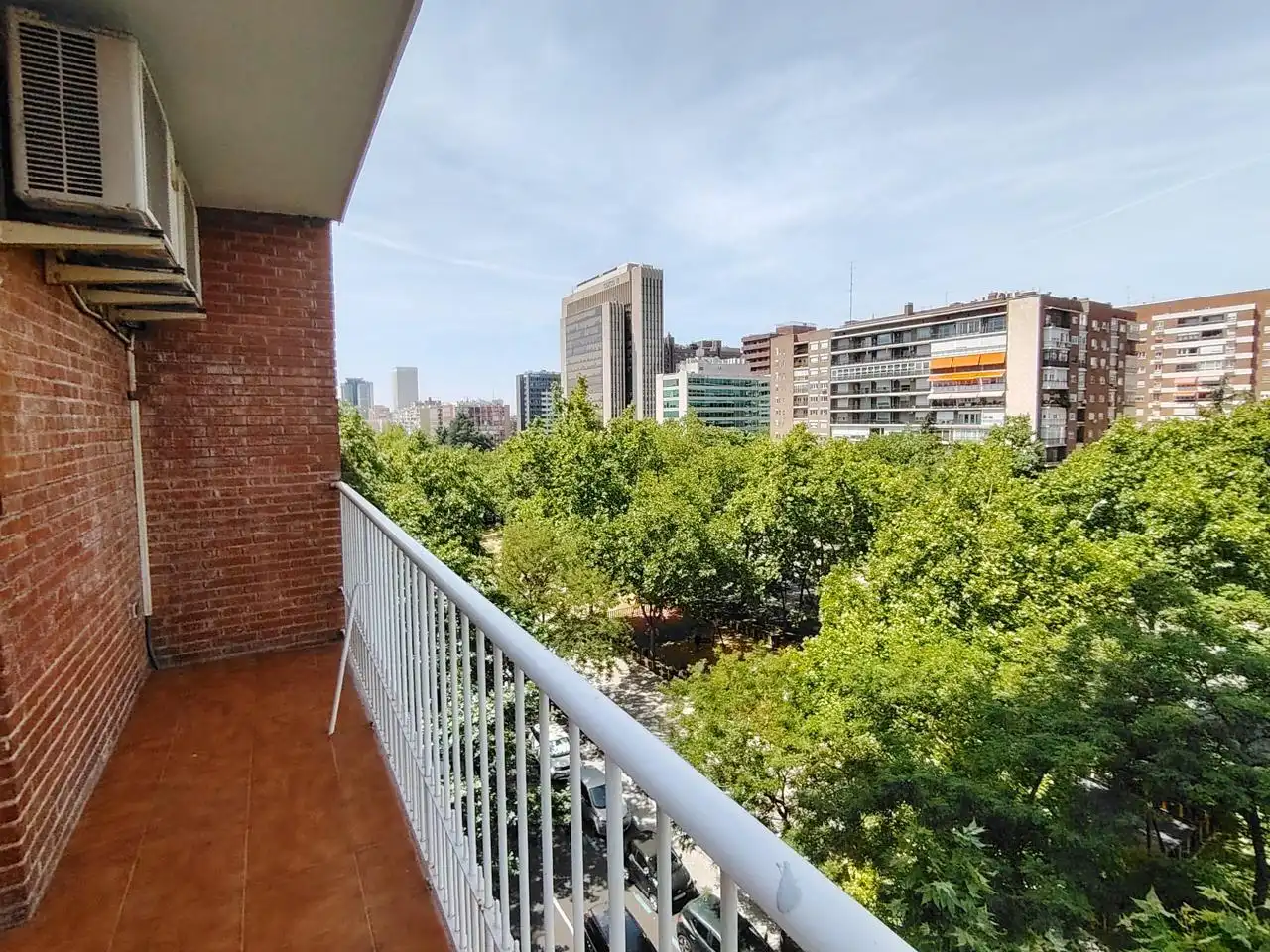 Balcony of Flat for sale in Madrid  with Air Conditioner, Heating and Parquet flooring