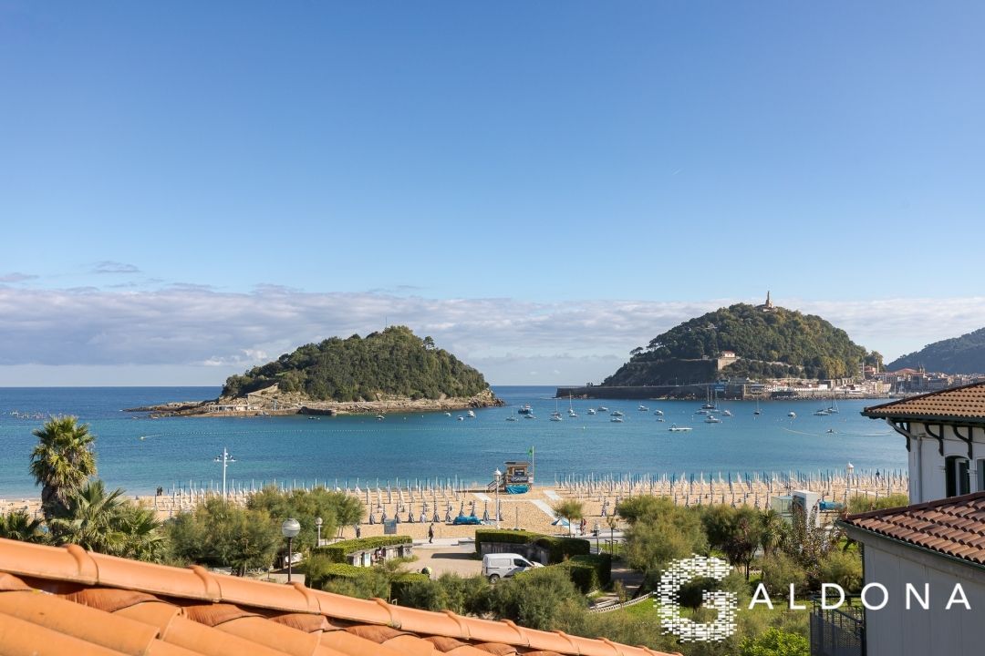 Casa o xalet en venda en Donostia - San Sebastián  amb Calefacció, Jardí privat i Terrassa