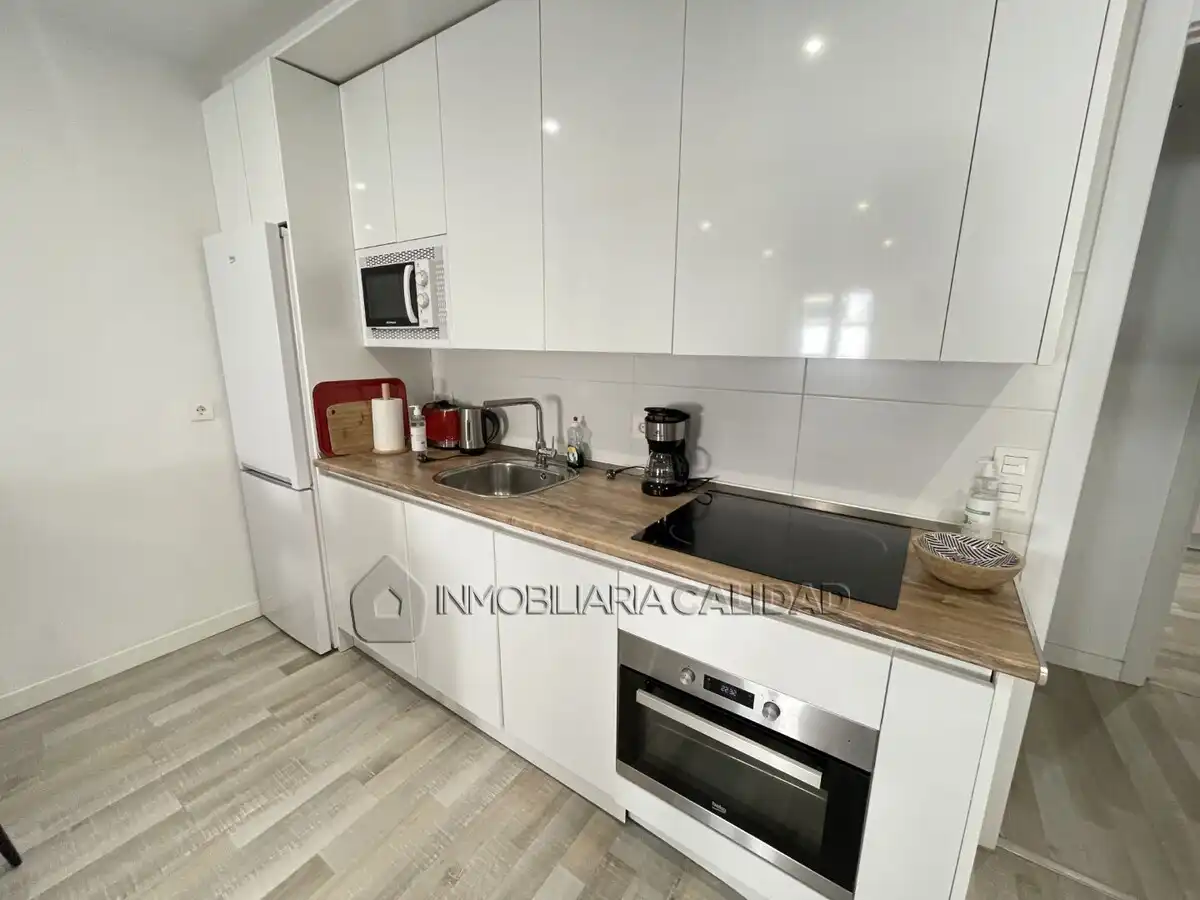 Cocina de Piso de alquiler en Burgos con Calefacción y Amueblado