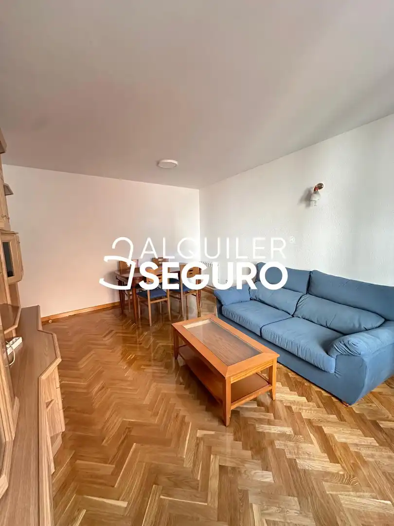 Sala de estar de Piso de alquiler en Alcorcón con Calefacción y Amueblado