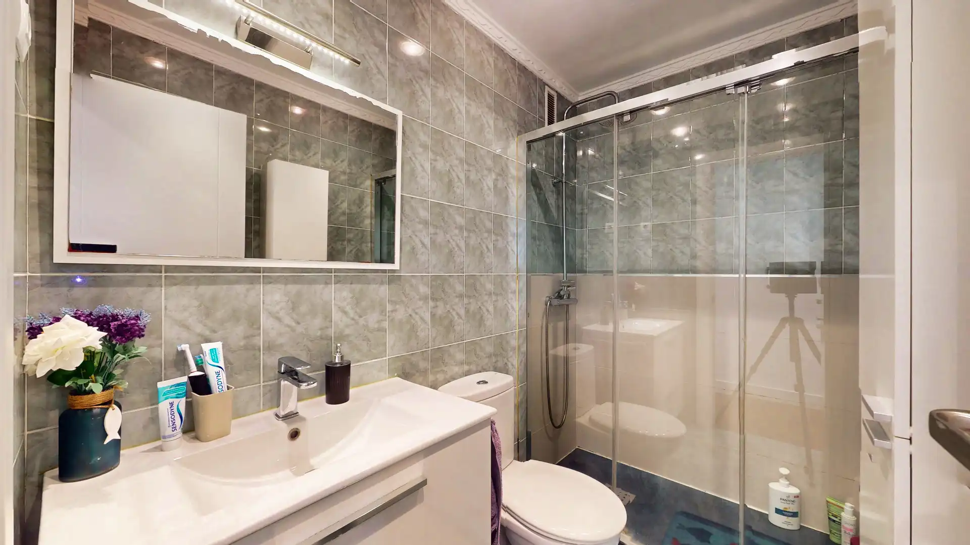 Baño de Piso en venta en Bilbao  con Trastero y Balcón