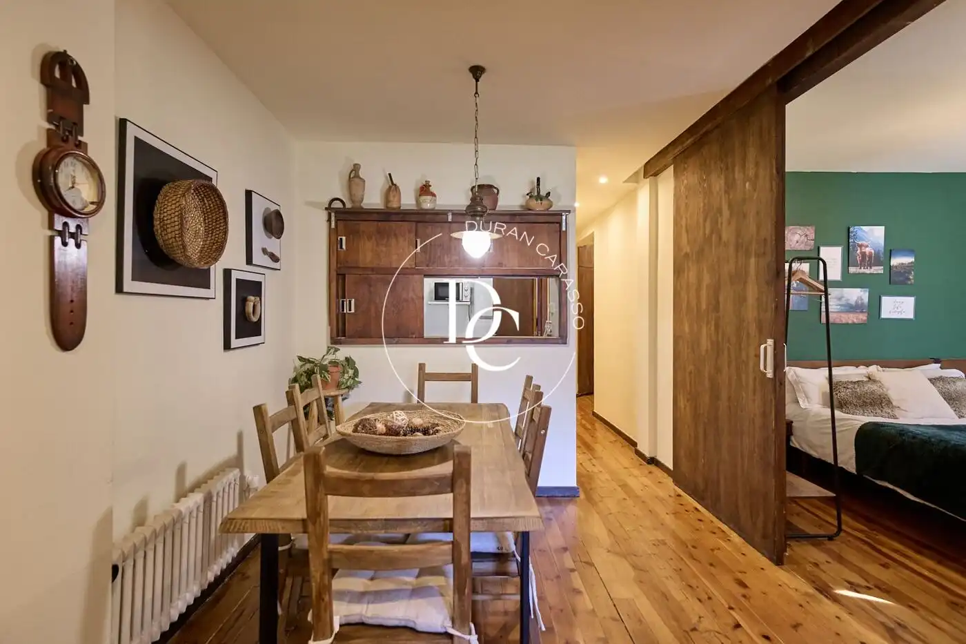 Comedor de Piso en venta en Alp con Calefacción, Terraza y Amueblado