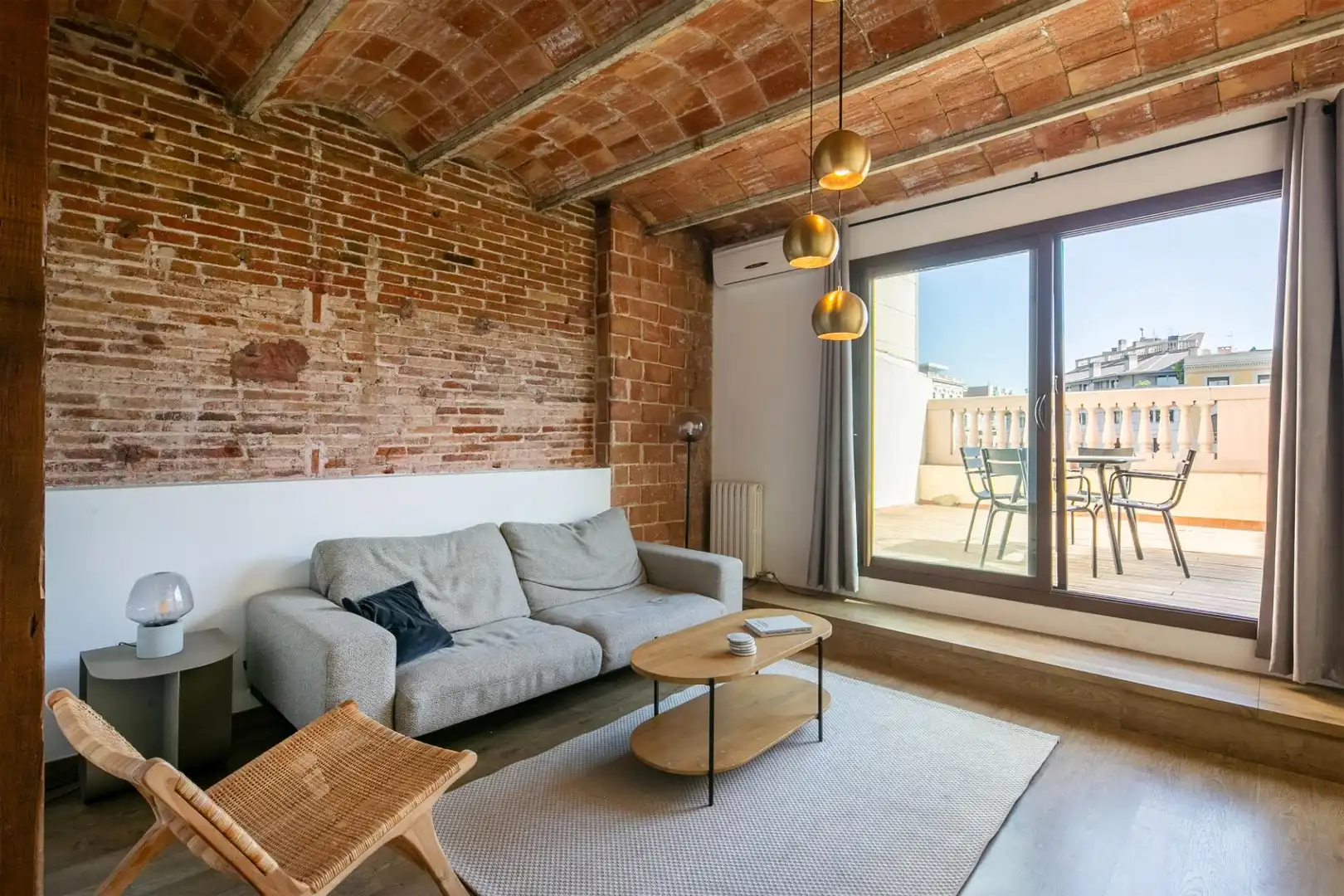 Penthouse mit Aufzug zur Miete in Eixample
