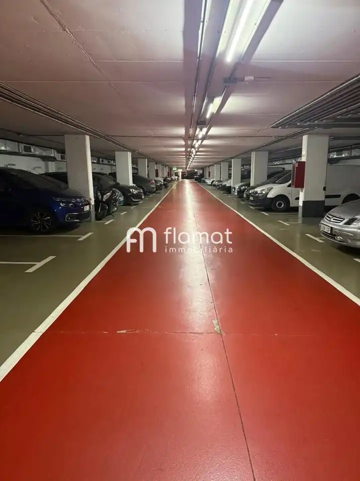 Parkplatz zum Verkauf in De Les Corts Catalanes, imagen 3