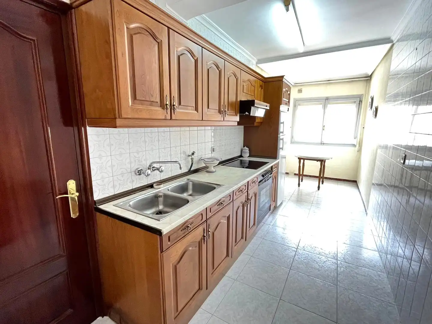 Cocina de Piso en venta en Cuéllar con Calefacción, Parquet y Trastero