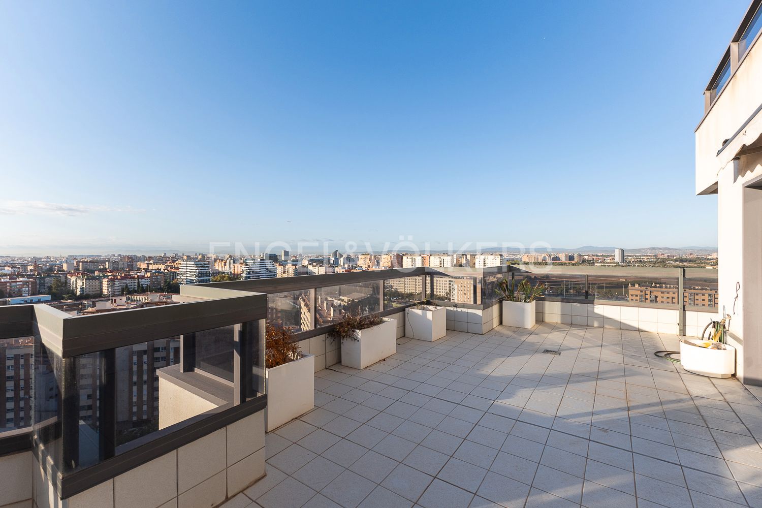 Terraza de Ático en venta en  Valencia Capital con Aire acondicionado, Calefacción y Terraza