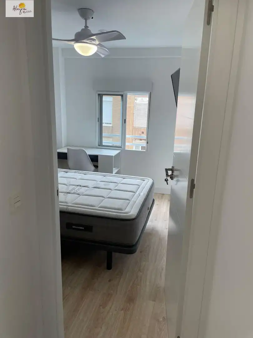Habitación de Apartamento en venta en Valencia con Aire acondicionado