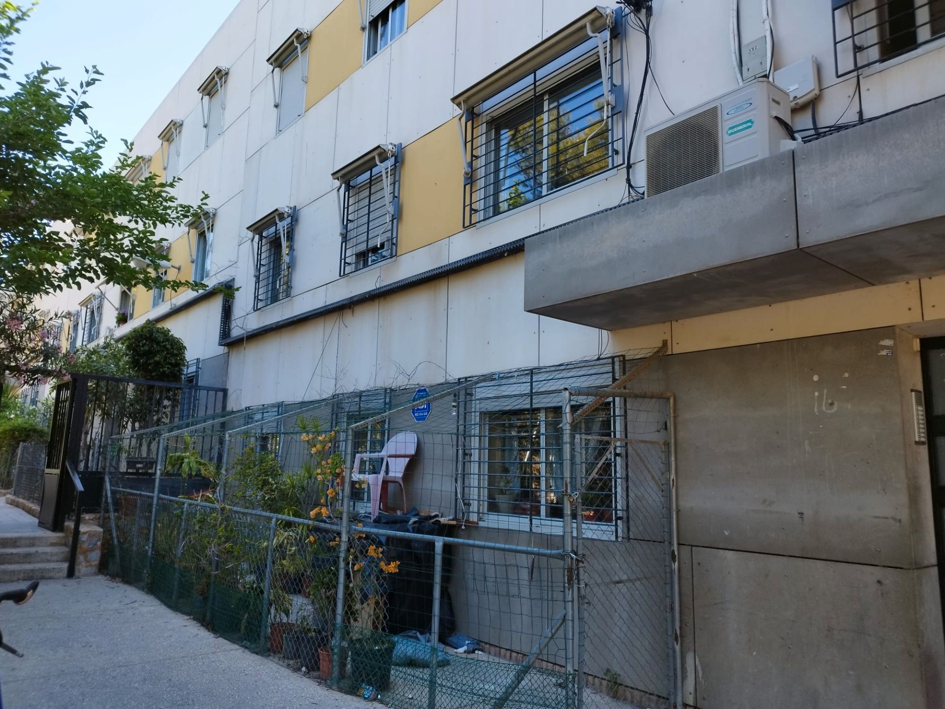Vista exterior de Piso en venta en Alicante / Alacant con Amueblado