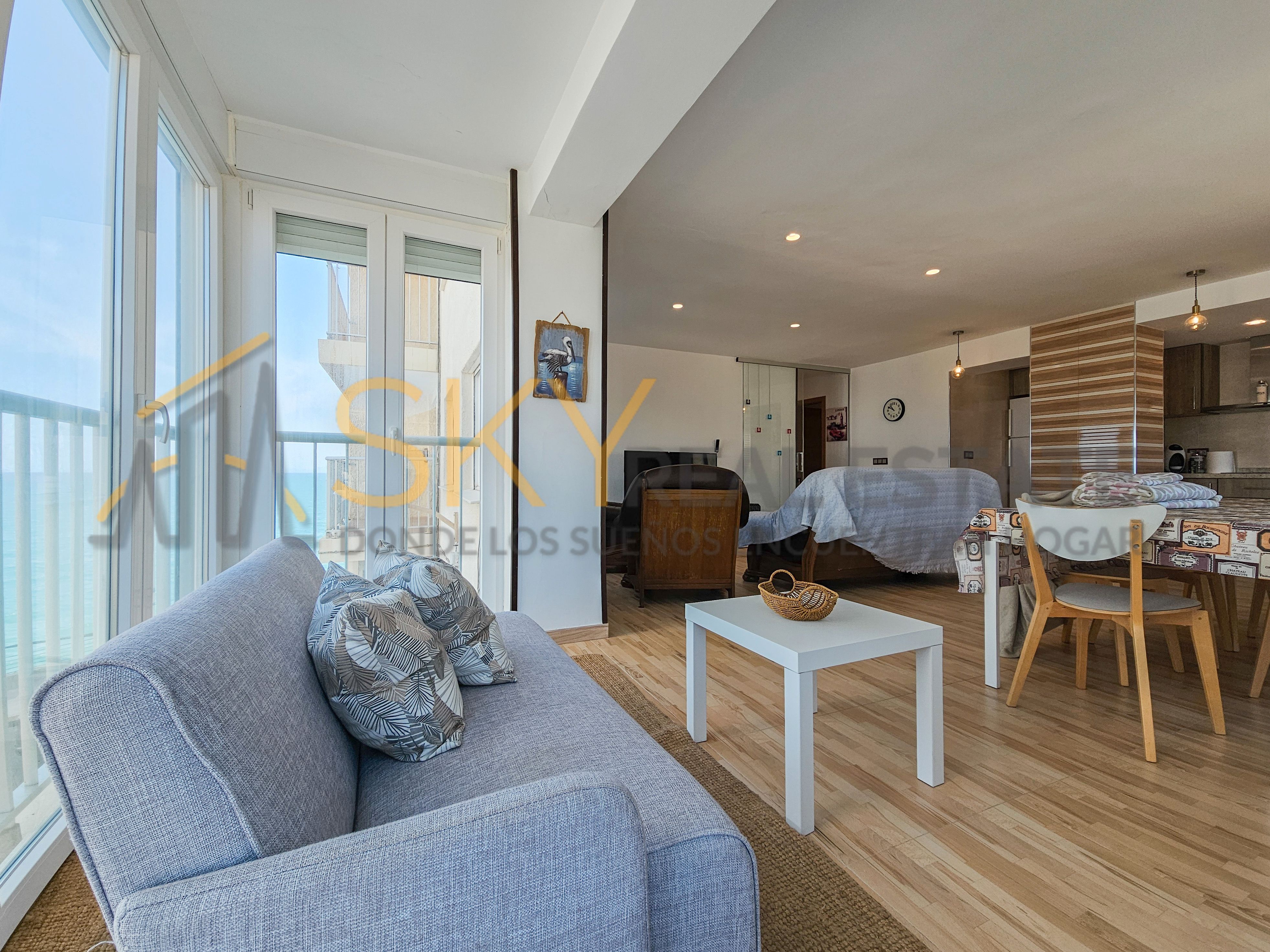 Living room of Flat for sale in Cullera  with Heating, Furnished and Community pool