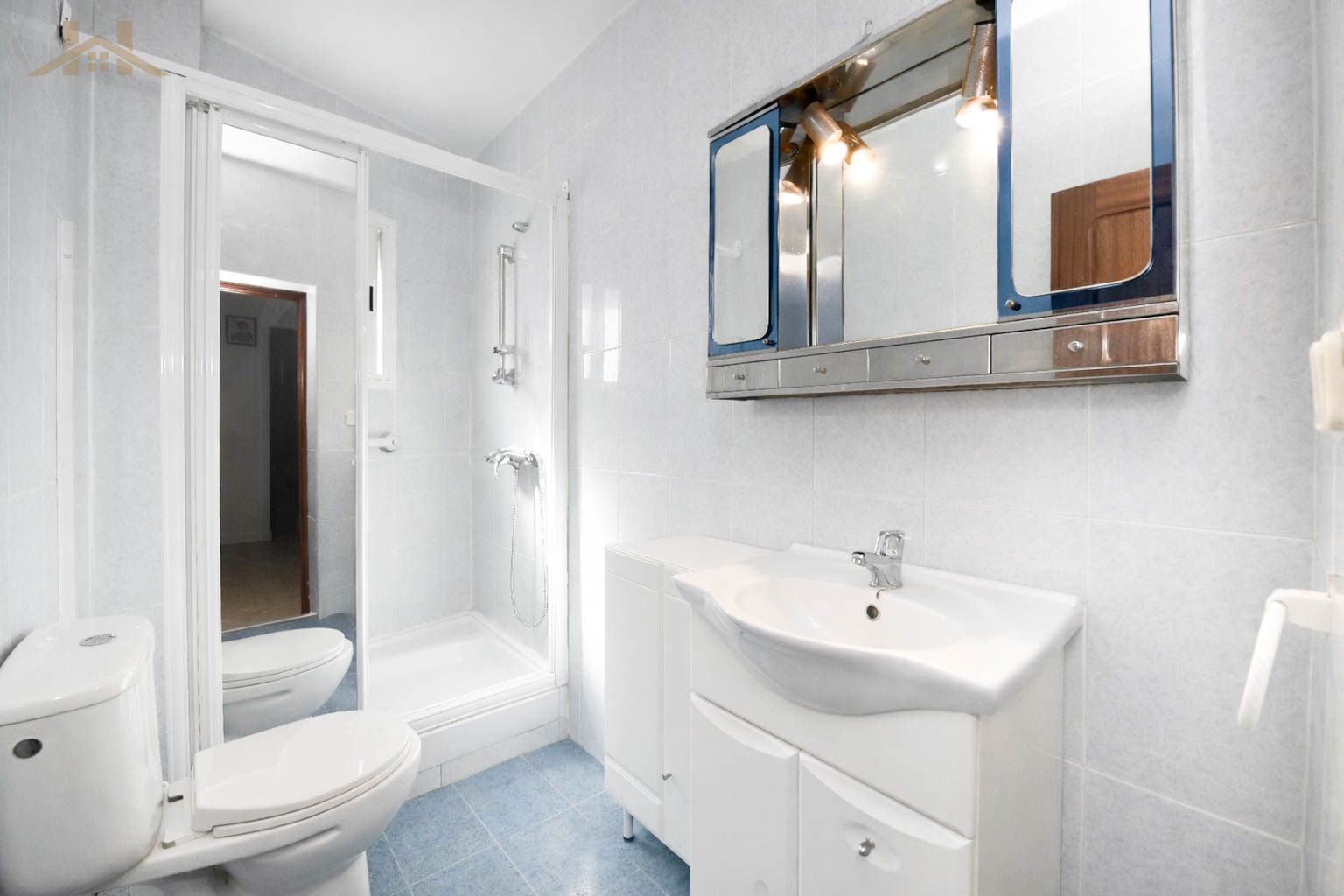 Bathroom of Flat for sale in Leganés  with Terrace