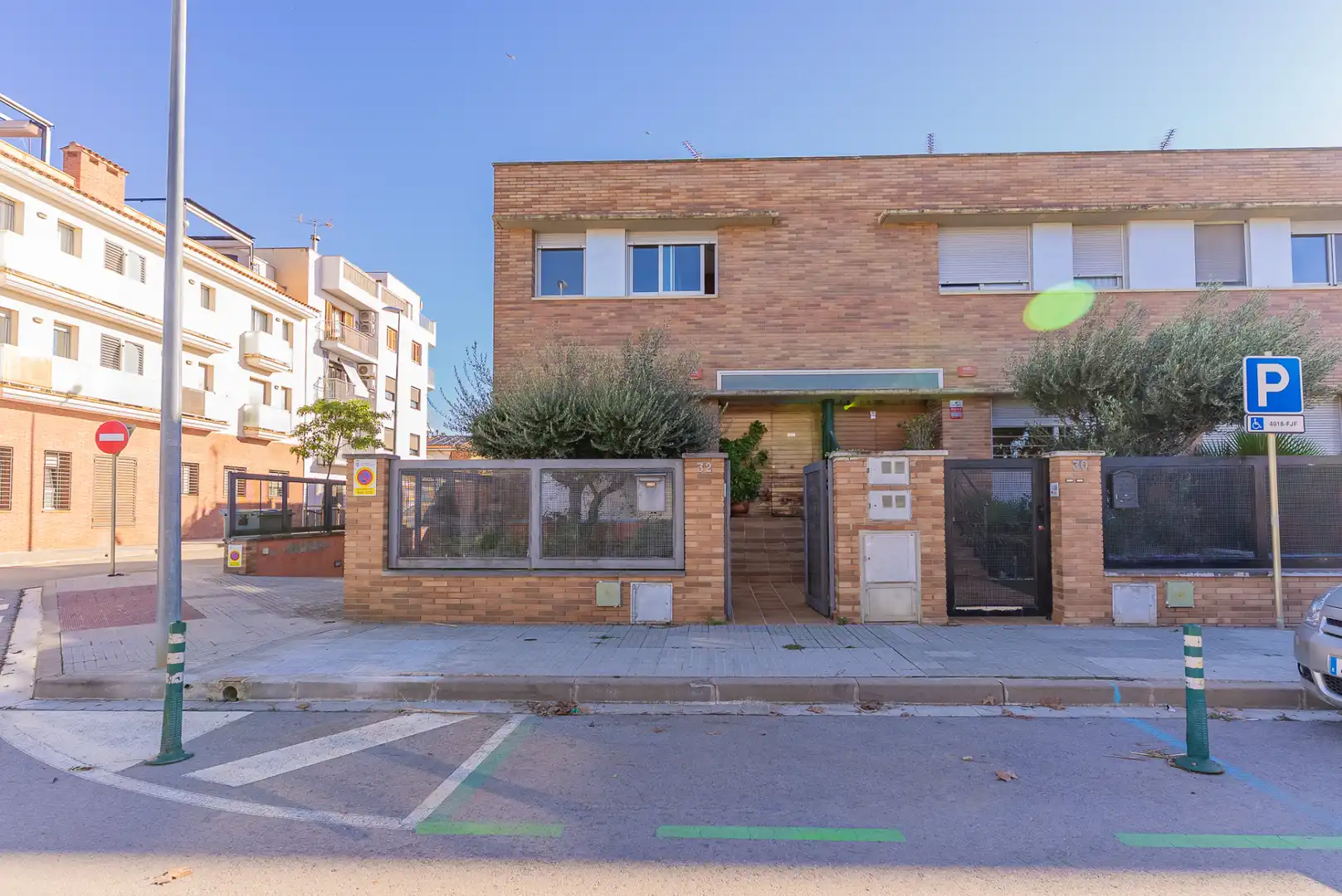 Casa pareada con jardín en venta en Carrer Illes Canàries