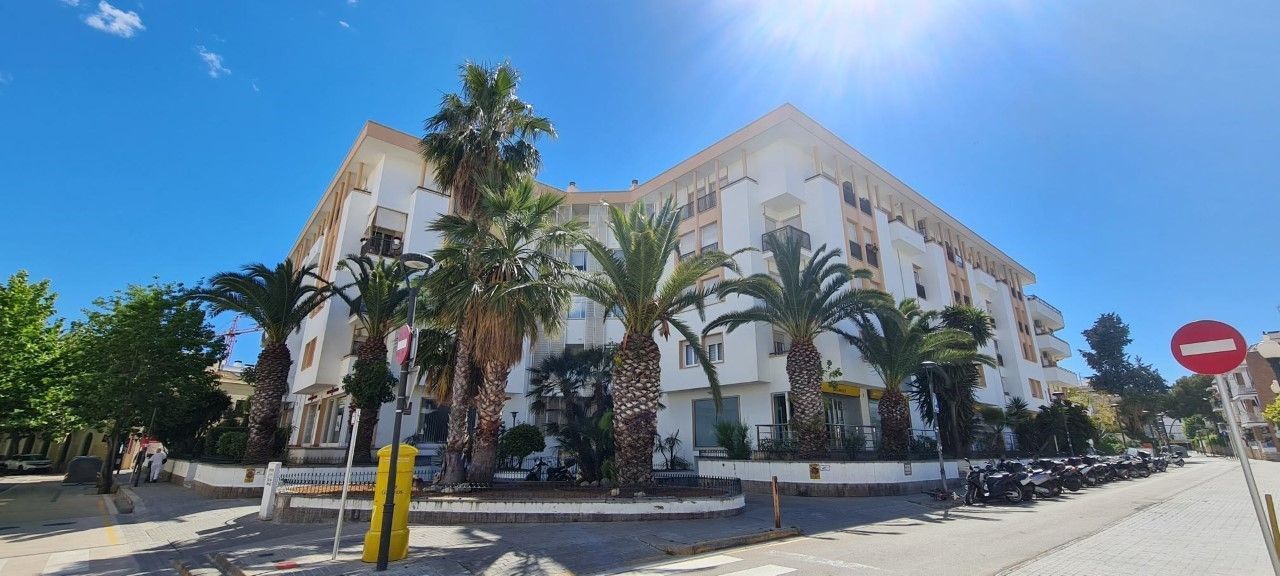 Vista exterior de Apartament en venda en Sitges amb Piscina comunitària