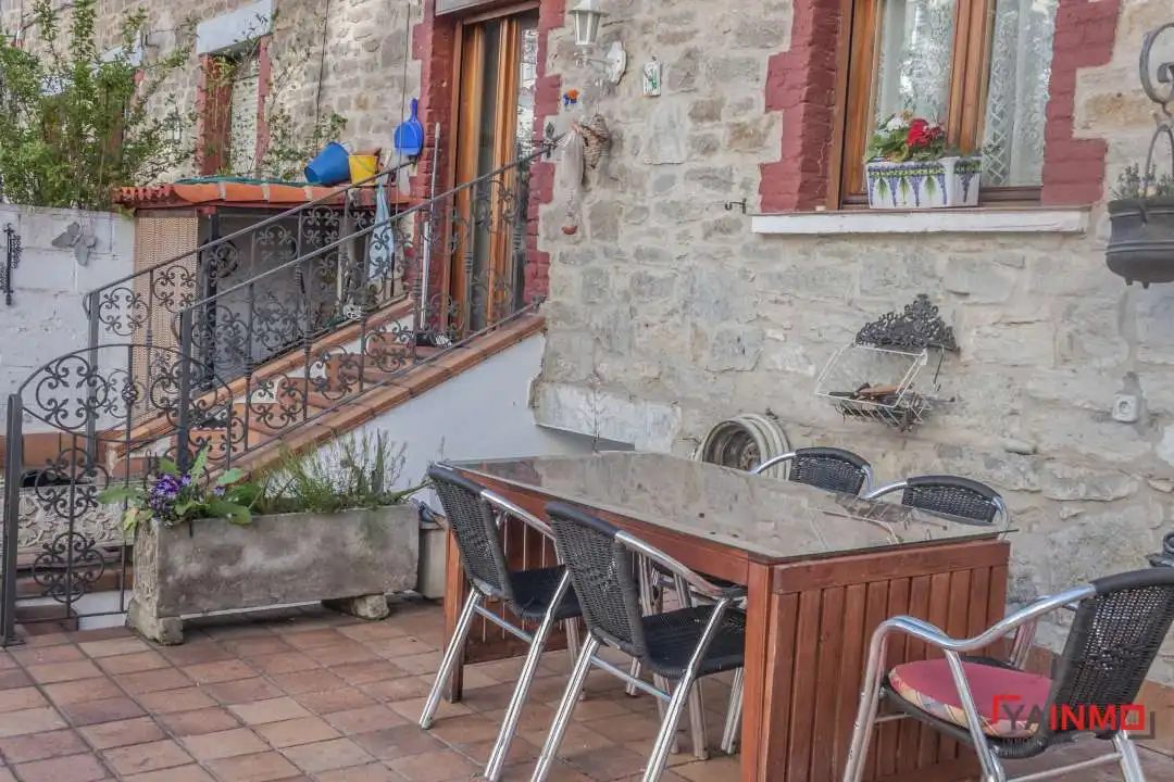 Terrassa de Casa adosada en venda en Vitoria - Gasteiz amb Calefacció i Jardí privat