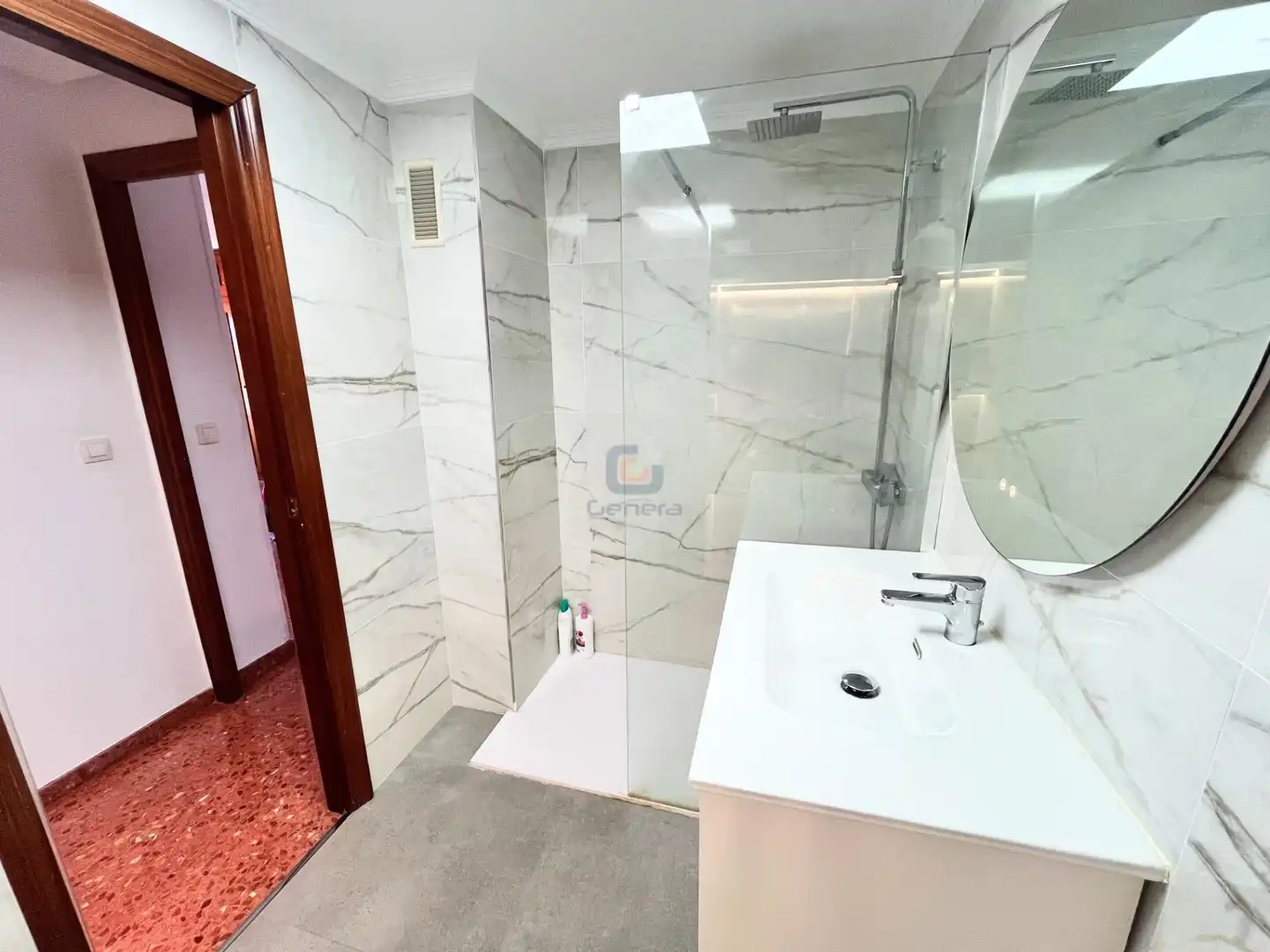 Baño de Piso en venta en Alicante / Alacant con Jardín privado, Terraza y Piscina comunitaria