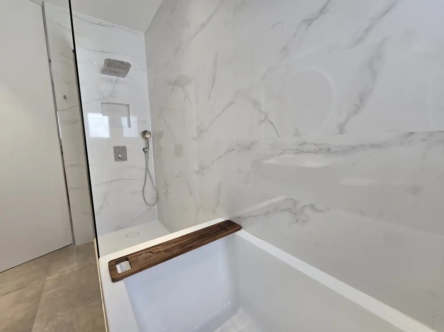 Baño de Piso en venta en  Logroño con Aire acondicionado, Calefacción y Terraza