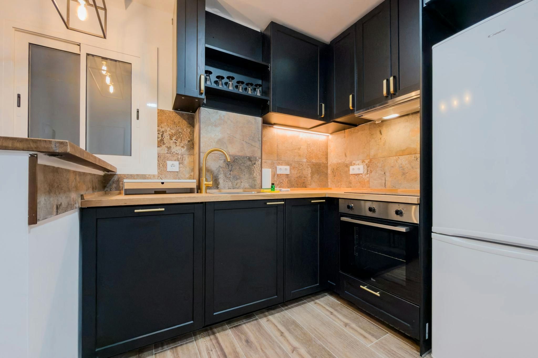 Kitchen of Flat to rent in  Barcelona Capital  with Heating, Furnished and Washing machine