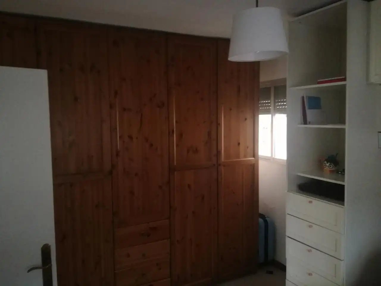 Habitación de Piso de alquiler en Sevilla con Aire acondicionado y Amueblado