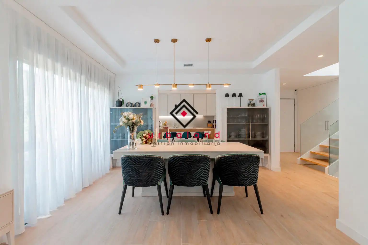 Semi-detached house with pool for sale in Calle de Cosme Damián Churruca, imagen 9