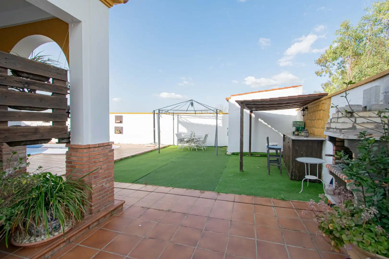 Jardí de Casa o xalet en venda en Alcalá de Guadaira amb Aire condicionat, Jardí privat i Piscina