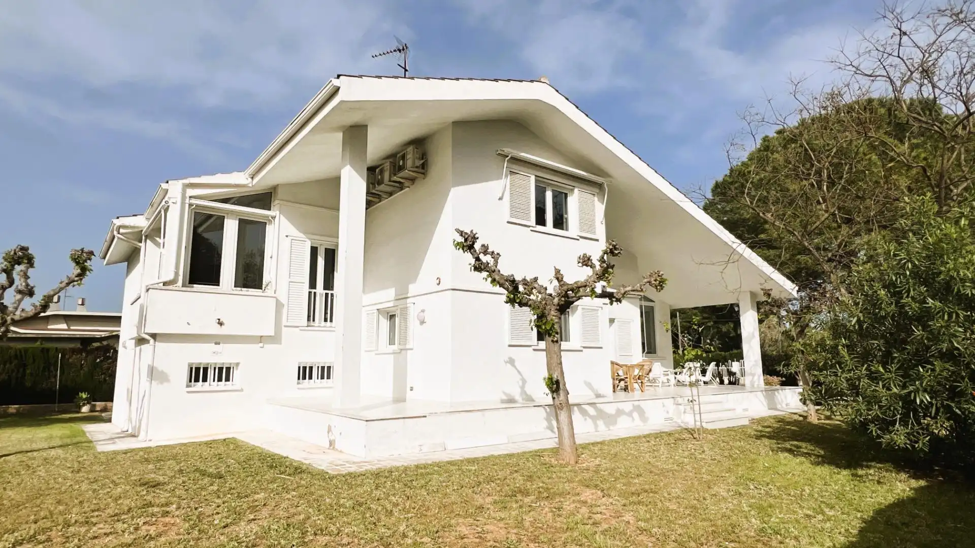 Vista exterior de Casa o chalet en venta en Castellón de la Plana / Castelló de la Plana con Aire acondicionado, Calefacción y Jardín privado