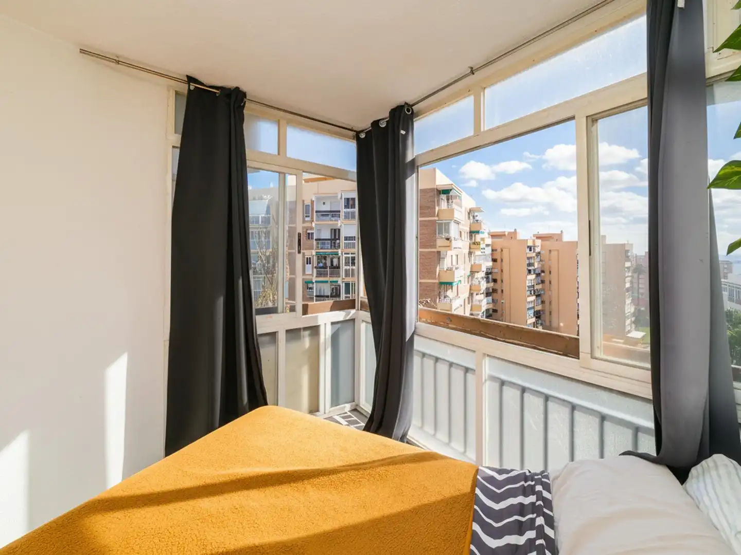 Terraza de Estudio en venta en Benalmádena con Terraza y Amueblado