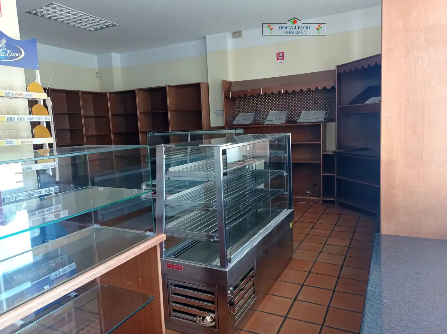 Local comercial en venda a Villares de la Reina, imagen 3