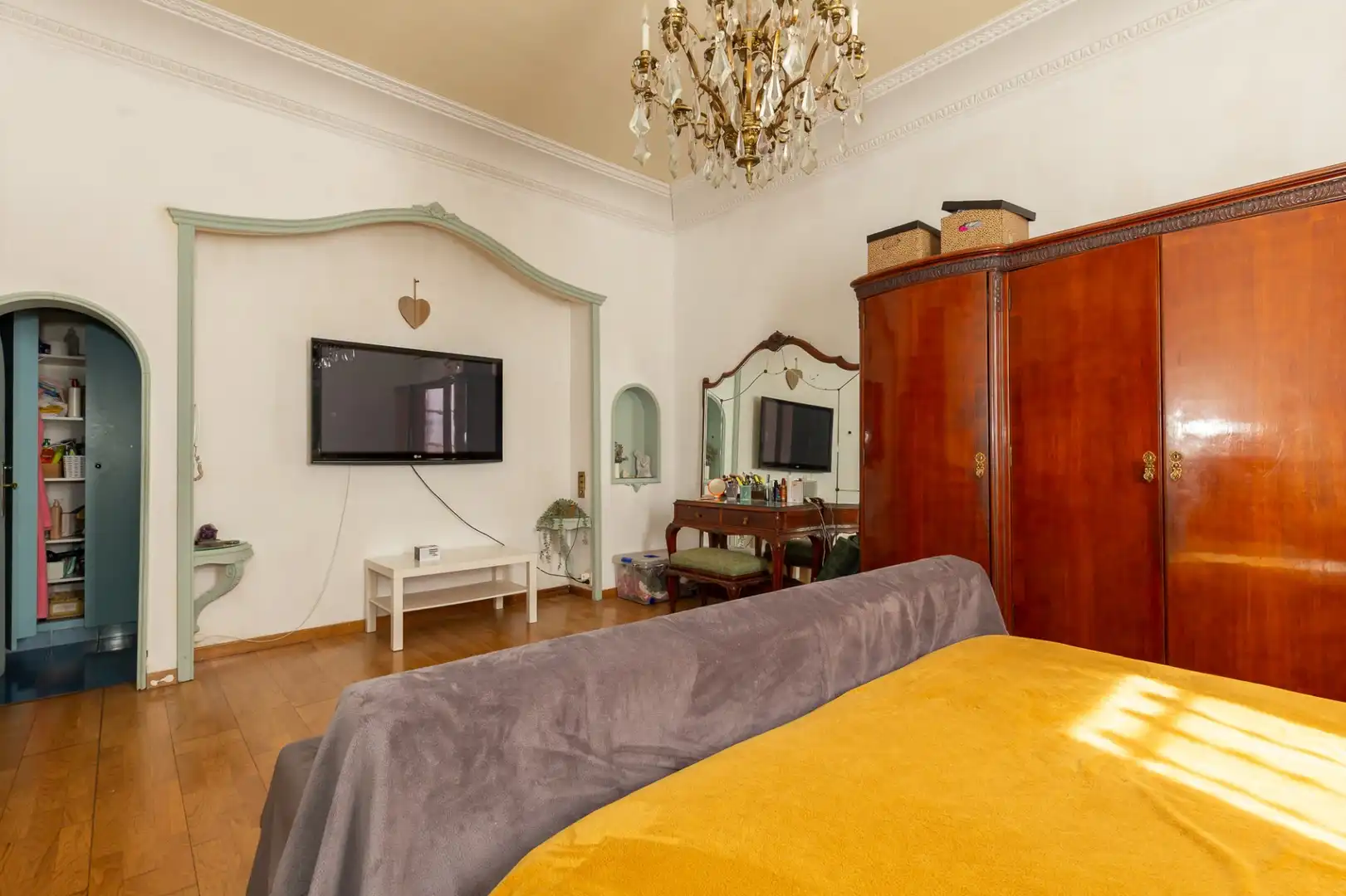 Schlafzimmer von Einfamilien-Reihenhaus zum Verkauf in Barcelona mit Terrasse und Abstellraum